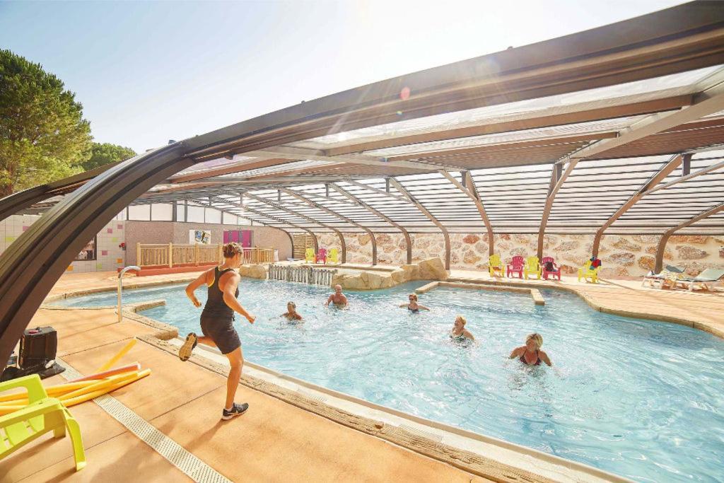 Camping Laroque Des Alberes Kamer foto